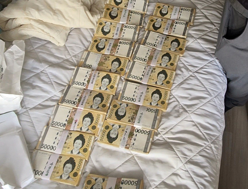 과천시 27일 고액상습체납자 가택 수색(압류 현금)