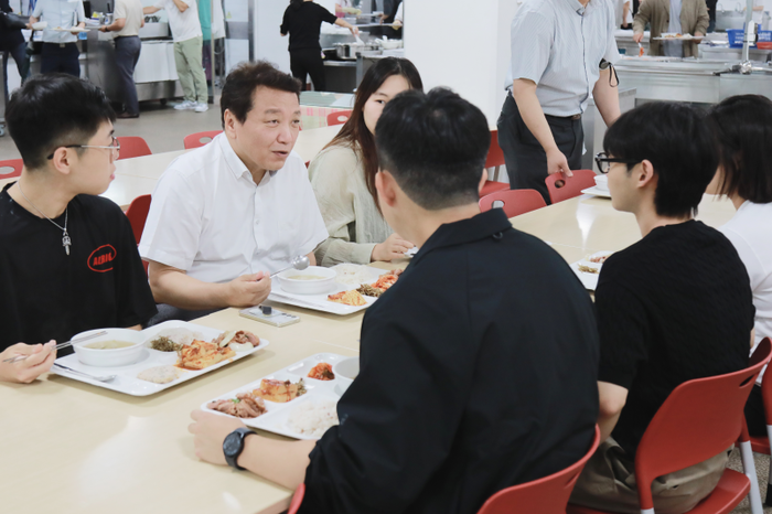 국립강릉원주대학교가 가뭄 극복을 위한 절수 실천