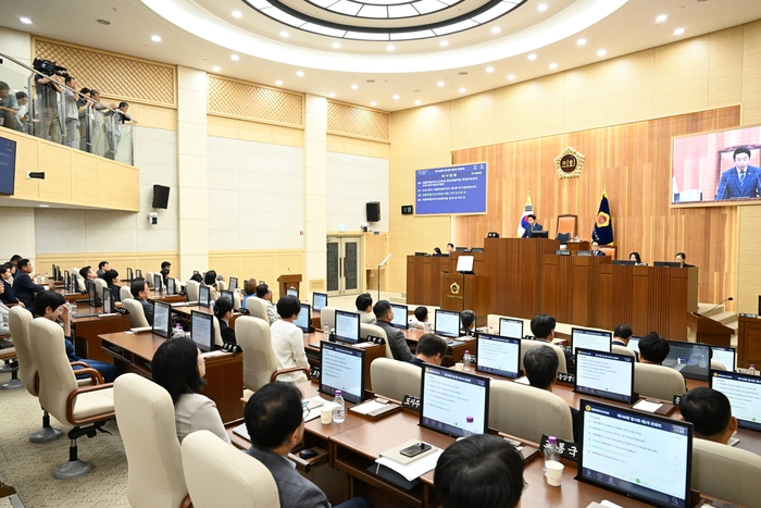 동성 성추행 1심 징역형 상병헌 세종시의원, 제명 직전 자진 사퇴