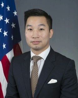 한화그룹에 합류할 것으로 알려진 알렉스 웡 백악관 국가안보 부보좌관. 사진=미국 국무부 제공