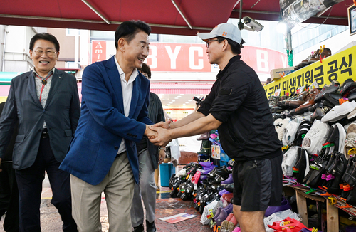 김동근 의정부시장 24일 추석 명절 앞두고 전통시장 방문