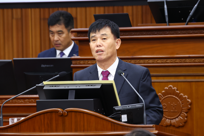 이영욱 도의원