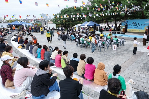 이동환 고양특례시장 18일 능곡-정발산-풍산동 마을축제에서 주민과 소통