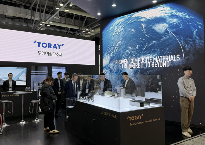 ADEX 2025 도레이첨단소재 부스. 사진=도레이첨단소재 제공