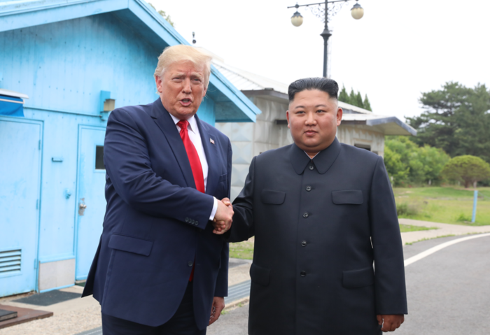 2019년 판문점서 만난 북미 정상. 연합뉴스