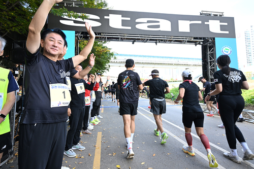 김동근 의정부시장 25일 '2025 의정부시 하천마라톤 전국대회' 참가자 격려