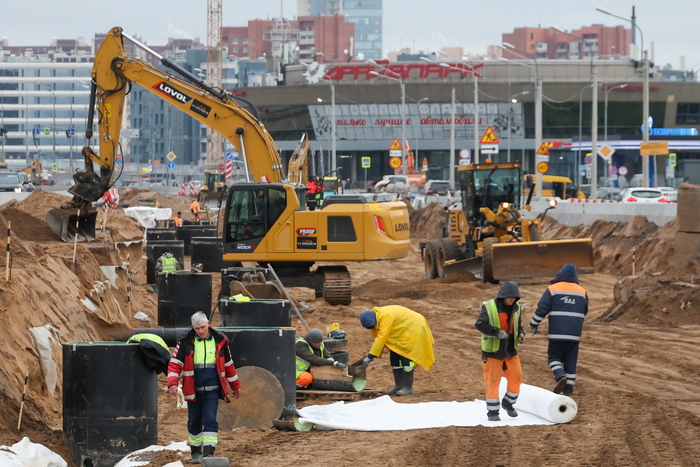 M-32 highway section under construction in St Petersburg