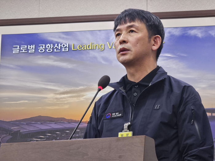 이승열 항공철도사고조사위원장이 국회 국토교통위원회 종합 감사에 출석해 답변하는 모습. 사진=박규빈 기자