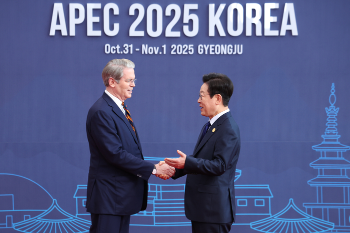 APEC 이재명 대통령, 미국 재무장관 영접