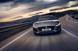 재규어, 고성능 스포츠카 ‘더 뉴 F-TYPE’ 출시