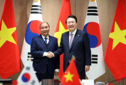 ‘수교 30주년’ 한-베트남 정상회담…尹 "포괄·전략적 동반자"