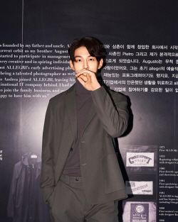 UN 출신 최정원, 불륜 의혹에 법적 대응 시사 "불미스러운 일 절대 없었다"