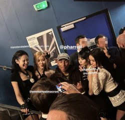 마크롱 프랑스 대통령이 블랙핑크 사진 찍어줬다?