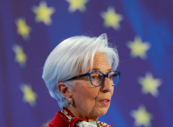 ECB, 글로벌 은행권 불안에도 또 빅스텝…"추가 인상 여지 있어"