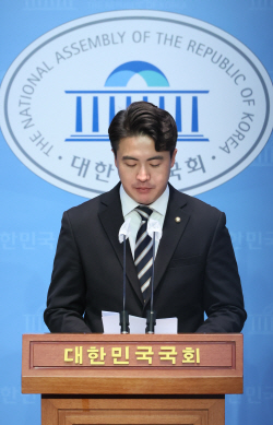 野 오영환, 22대 총선 불출마 선언…"소방관으로 복귀할 것"