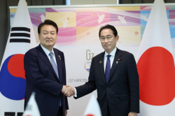 일본, 한국 ‘화이트리스트’ 복원…수출규제 4년만 모두 해제