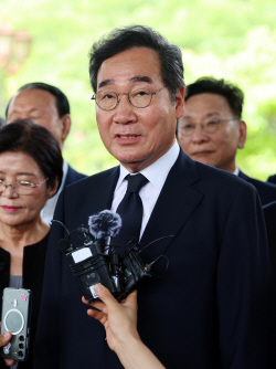 추미애 조준 속 이낙연 행보…이재명은 결국 김대중·노무현·문재인 뒤로