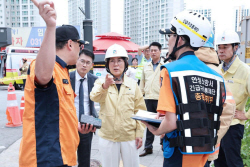 김보라 안성시장, "붕괴사고 원인조사와 안전대책 위해 공사중지"