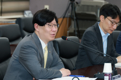 금융위 "소상공인 만기 연장 2025년 9월까지…과도한 우려 자제"