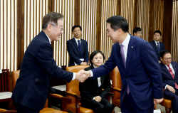 여야 정책이슈 선점경쟁…與