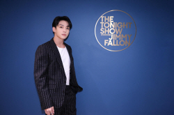 BTS 정국 ‘골든’, 빌보드 앨범 차트 2위 직행