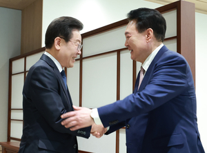 이재명 대표, 尹대통령에 “의대 증원 등 의료개혁 반드시 해야…민주당도 적극 협력”