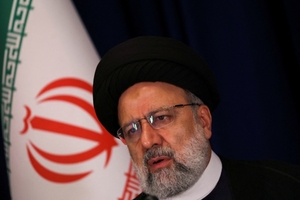 이란 대통령, 헬기 추락 사고로 실종…“악천후로 수색 어려워”