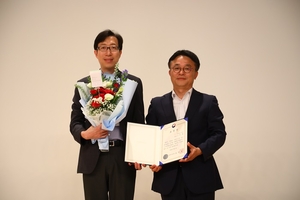 EVAR, 삼성전자 스마트공장 우수기업 선정 및 중소벤처기업부 장관상 수상