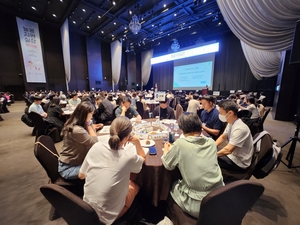 경북교육청, 장학금 기탁·늘봄학교 성과·교육공감 소통… ‘사람중심 현장교육’ 실현 나선다