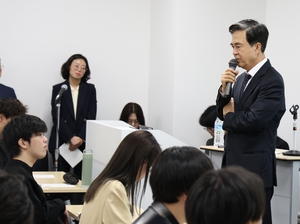 김태흠 충남지사 “청년 교류로 한일 미래 열자”…충남도, 일본서 ‘K-제품’ 수출상담