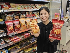 찬 바람 부니 매출 껑충…CU, 데워먹는 ‘핫브레드’ 라인업 강화