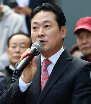 부동산 6채 보유 장동혁 “실거주용”…대통령실 “머리·발 따로 사나”