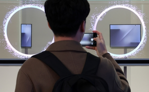 두 번 접는 ‘삼성 트라이폴드’ 내달 5일 출시…‘폴드블폰 리더십’ 되찾을까