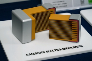 AI 서버·아이폰17 호조에 삼성전기·LG이노텍 ‘따뜻한 연말’