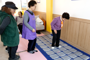 경기도 ‘AI 사랑방’, 어르신들의 새로운 건강·정서회복 거점으로 자리매김...호응 ↑