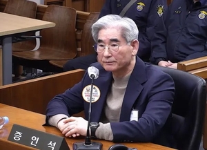 특검, 김용현 전 국방 군형법상 군기누설·개인정보보호법 위반 추가 기소