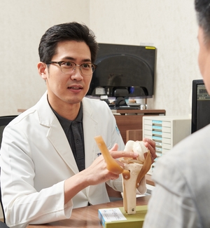 겨울철 관절염 대처, 보온·스트레칭·체중관리 ‘삼박자’ 갖춰야