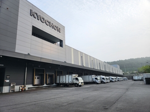 교촌, 원자재 납품 주기 당긴다…업계 최초로 주 6회 배송 도입