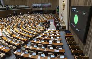 주말에도 필리버스터…국회, 오늘 은행법 개정안 표결