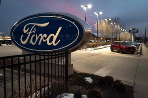 전기차에서 발 빼는 美 ‘빅3’…테슬라 반사이익 보나