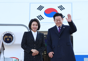 李대통령, 일본 출국…귀국 엿새 만에 다시 정상외교