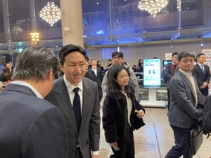 정주영 25주기 추모 음악회…현대家 총출동