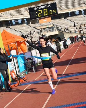 데상트 ‘델타프로 EXP V3’, 고양특례시 하프마라톤 하프·10km 남녀 부문 우승