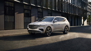 ‘럭셔리’ 띄우는 제네시스, 하이브리드로 판 키운다