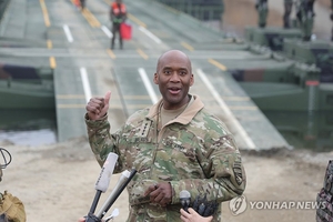 청와대, 브런슨 주한미군 사령관 ‘단검’ 발언에 미측 항의…야당도 반발