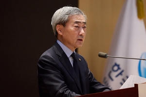 ‘금리 인상’ 힘 실은 신현송...“성장·물가·금융안정 한 방향”