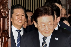 위기로 치닫는 ‘당청’…귀국 후 李 대통령 ‘정국 구상’ 어디로