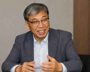 前 전력거래소 이사장의 일갈 “2030년 재생에너지 100GW 달성 가능성 낮아…전기요금 개혁 없이 AI 시대 못 버텨