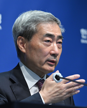 “기준금리 8월도 올린다?”...추가 인상 공감대, 백투백엔 신중