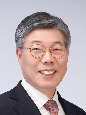 ‘연임’ 바라보는 당국의 시선...황병우, 두 번째 임기 도전하나